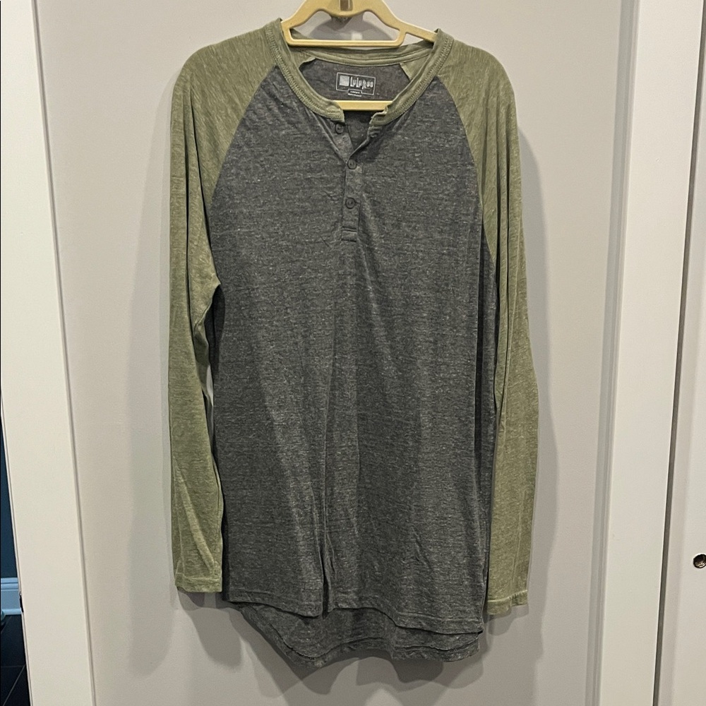 LuLaRoe Men's Long Sleeve Henley in Gray and Olive